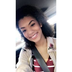 Meet your Posher, Kayla